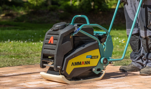 Zagęszczarki elektryczne Ammann z silnikami DeWalt